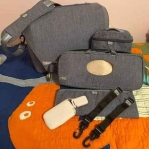 HIE travel bag, diaper bag with all accessories included